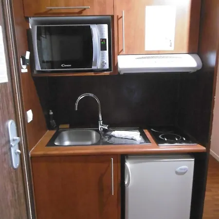 Geneva Aparthotel 3*