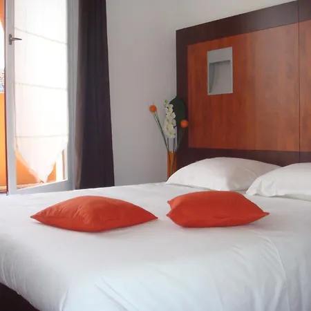 Aparthotel Geneva 3*
