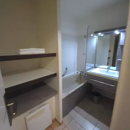 Geneva Aparthotel 3*
