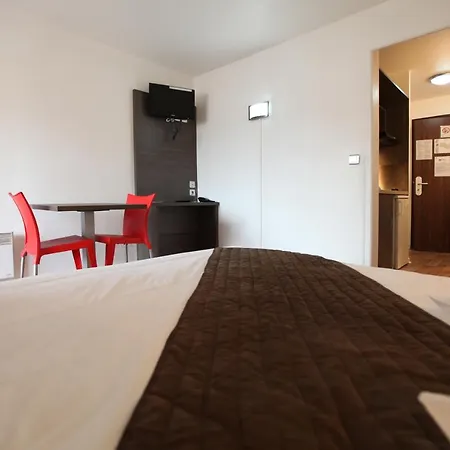 Aparthotel Geneva 3*